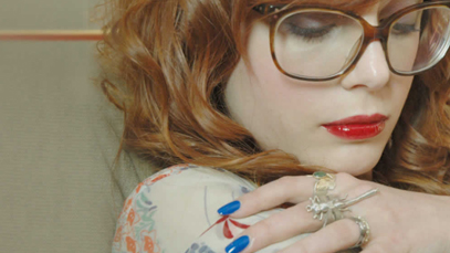 Video Miss Louise talking about Le Teint Touche Eclat